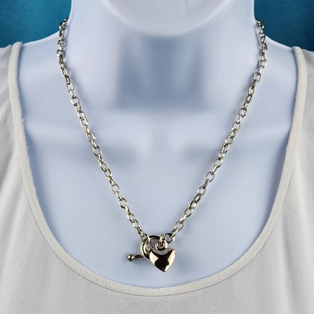 💜Premier "Luv It" Silver Plated Heart Shaped Necklace